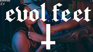 Svetlanna Seduces Ravena with Toes