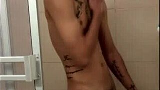 Hermanastra Pequena Cachonda Le Gusta Que Su Hermano Se La Folle Duro