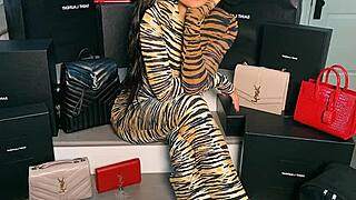 Amazing compilation of Kylie Jenner's sexy feet pics that arouse me