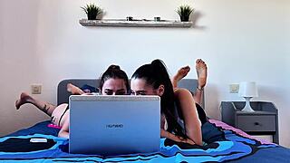 Briseida Myers tastes sweet pussy!