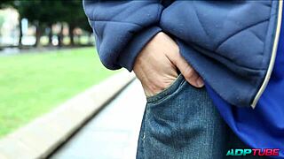 Beautiful spanish blonde with perfect body changes image on camera 😘