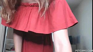 Hot Chinese Girl Fucks Dildo On Webcam!