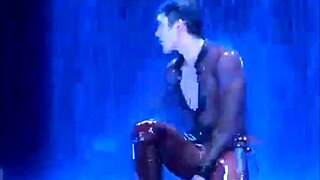 Thailand Superstarnadech Performs Sexy Dance