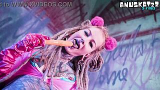 I's tattoo slut doin solo dp