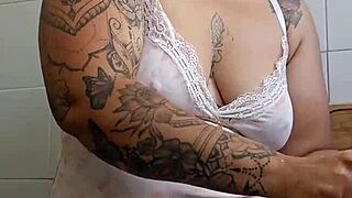 pregnant woman showing off big ass mature body