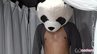 me cogen en una alberca p�blica y mi esposo no se da cuenta