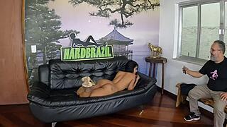 a novinha india olyver na sua estreia na mansao