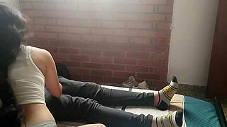 Jovencita Cachonda Me Masturba Y Me Saca La Leche Con Su Boca