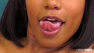 Big Tit Ebony Squirting In Close Up While Using Hitachi During Cam Show