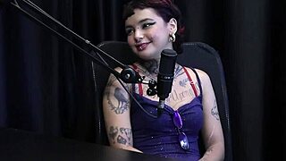 Annie Clementine Poses Sensually Then Admits Street Fucking