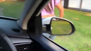 Recojo Una Desconocida De 18 A�os En La Calle Y Acepta Follar A Cambio De Dinero