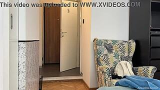 I accidentally dropped the towel in front of the delivery man