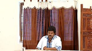 Ippadi Oru Kolutha Aunty A Yaru Vandamnu Soluvaga