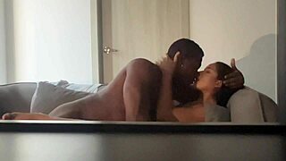 Orgasm While They Eat My Pussy - Amateur Couple - Nysdel