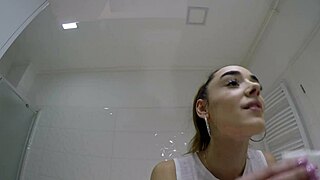 i-i saw two college girls gettin' all erotic in that fake photoshoot