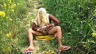 Desi Teen Fucking Outdoors in Hindi