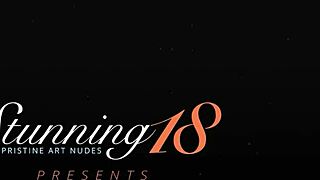 Hairy cunt slut robin scherbatski finger-drills her twat till cum