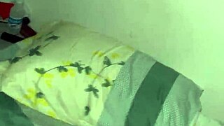 Chubby fat girl gets anal fucked. Shaved pussy on webcam 😏