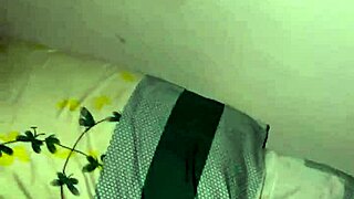 Chubby fat girl gets anal fucked. Shaved pussy on webcam 😏