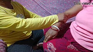 Indian Beautiful Girl Hot Sex with Lover!