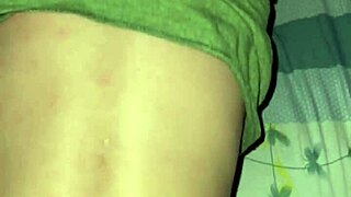 Chubby fat girl gets anal fucked. Shaved pussy on webcam 😏