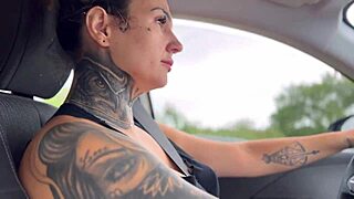 Uber Babe Fucks Client for Trip Payment