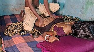 I Messaged My Desi Sexy Wife And Fucked Her Pussy Hard