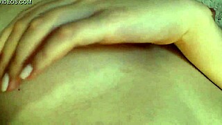 beautiful kris on webcam live chat