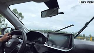 Uber Babe Fucks Client for Trip Payment