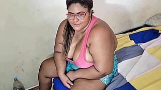 Amador asks Pastora if he can fuck her big pussy