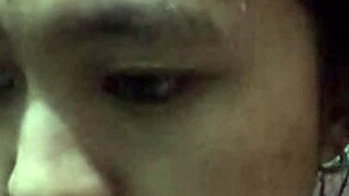 i saw indonesian girl bathing on webcam