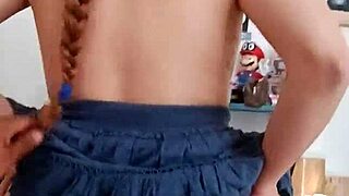 me encanta que me metan la verga bajo la falda y me haga darme sentones en su verga hasta que me duele amateur linda y sumisa