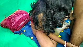 ईतनी हाॅट सेक्सी रसिली चुत वाली बिबि को चोदने का मजा हि कुछ और है