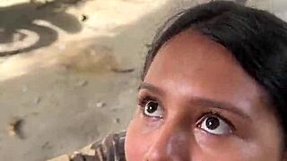 my peasant neighbor comes for lemons and i give her milk.