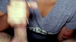 frida gives a sensual blowjob