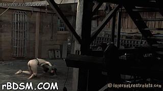 captivating brunette floosy vibrates her wet pussy