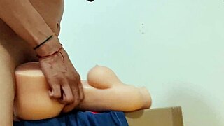 Fucking a realistic sex doll that screams like a chinese girl