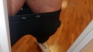 Amateur jerk with huge cumshot in homemade setting