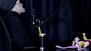 n�o faria alguns tipos de fetiches gosta de uns brinquedinhos e as pol�micas do se pegaria - flor de damiana watch on sheer red