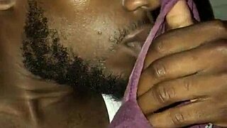 i admire yanna mosley's panties in this photoshoot