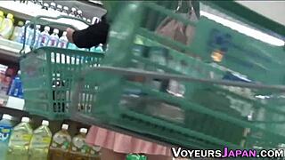 unsuspecting asian spied on!