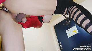 Shemale amatir Miyuki tunjuk segala dalam sesi ganas