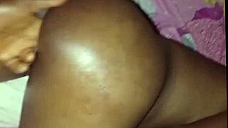 Amateur teen african girl swallows fingers and gets homemade fucking.