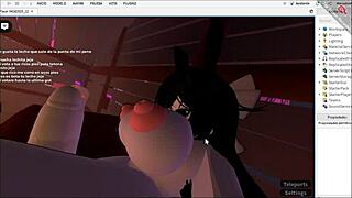 putita gives footjob to her papi with big ass