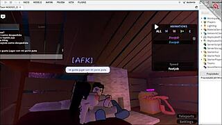 Nagy seggű ribanc lábas ad a papijának