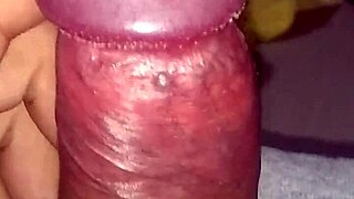 i'm stimulatin my penus so good