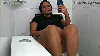 ninguém se arrepende de fazer uma chamada de video deliciosa comigo