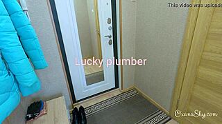 Hidden cam catches chubby housewife masturbating as lucky plumber