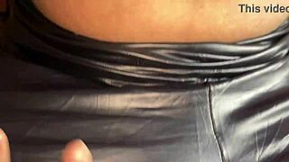 oyo room sex gf ke saath full romance pussy fucking with hindi audio