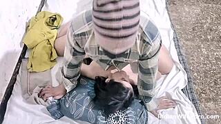 Wet shaved Indian pussy fucking with dirty Hindi audio.